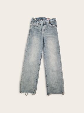 Light Wash Wide-Leg Women’s Jeans